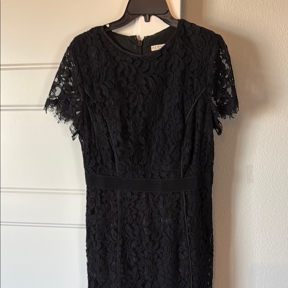Eva Mendes Elegant Black Lace Dress